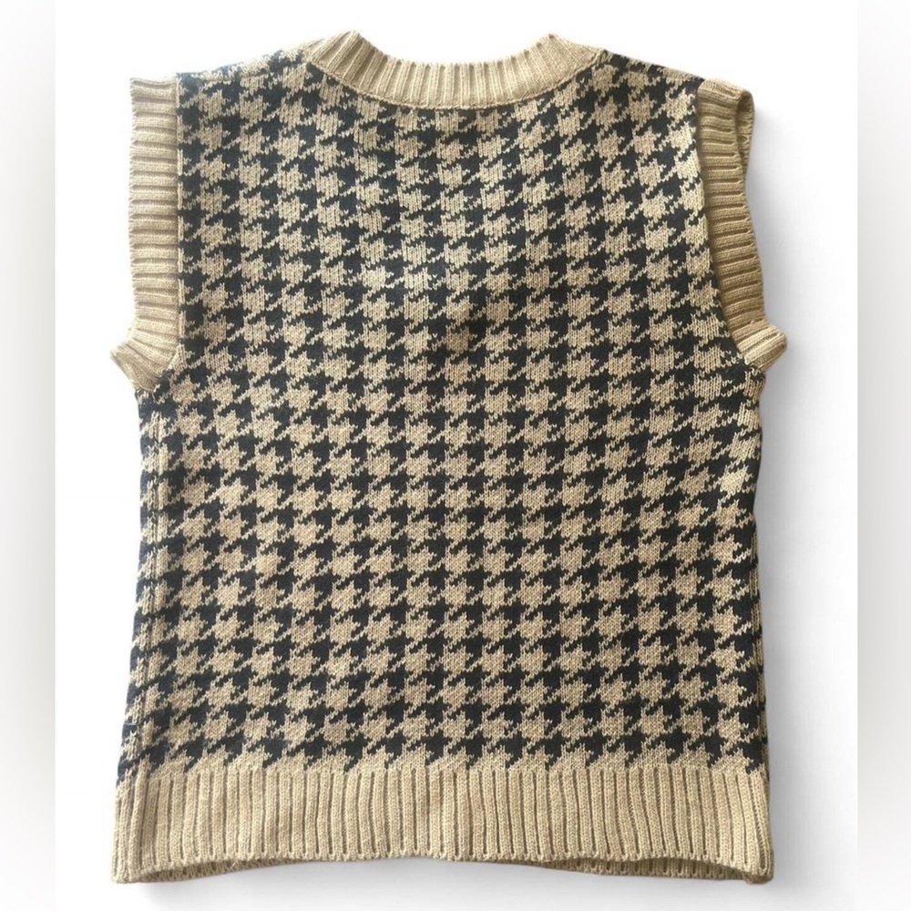Preppy Women’s Sweater Vest Tan & Black Houndstooth | Size M/L - Picture 2 of 4